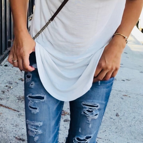 BASIC White Tee Shirt - Picture 3 of 4
